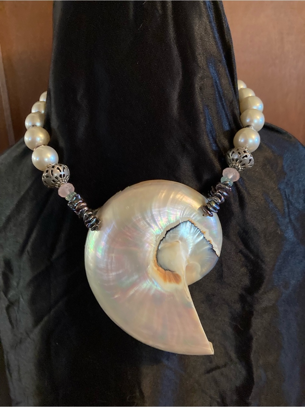 Pearlescent Nautilus Shell Pendant Necklace - White